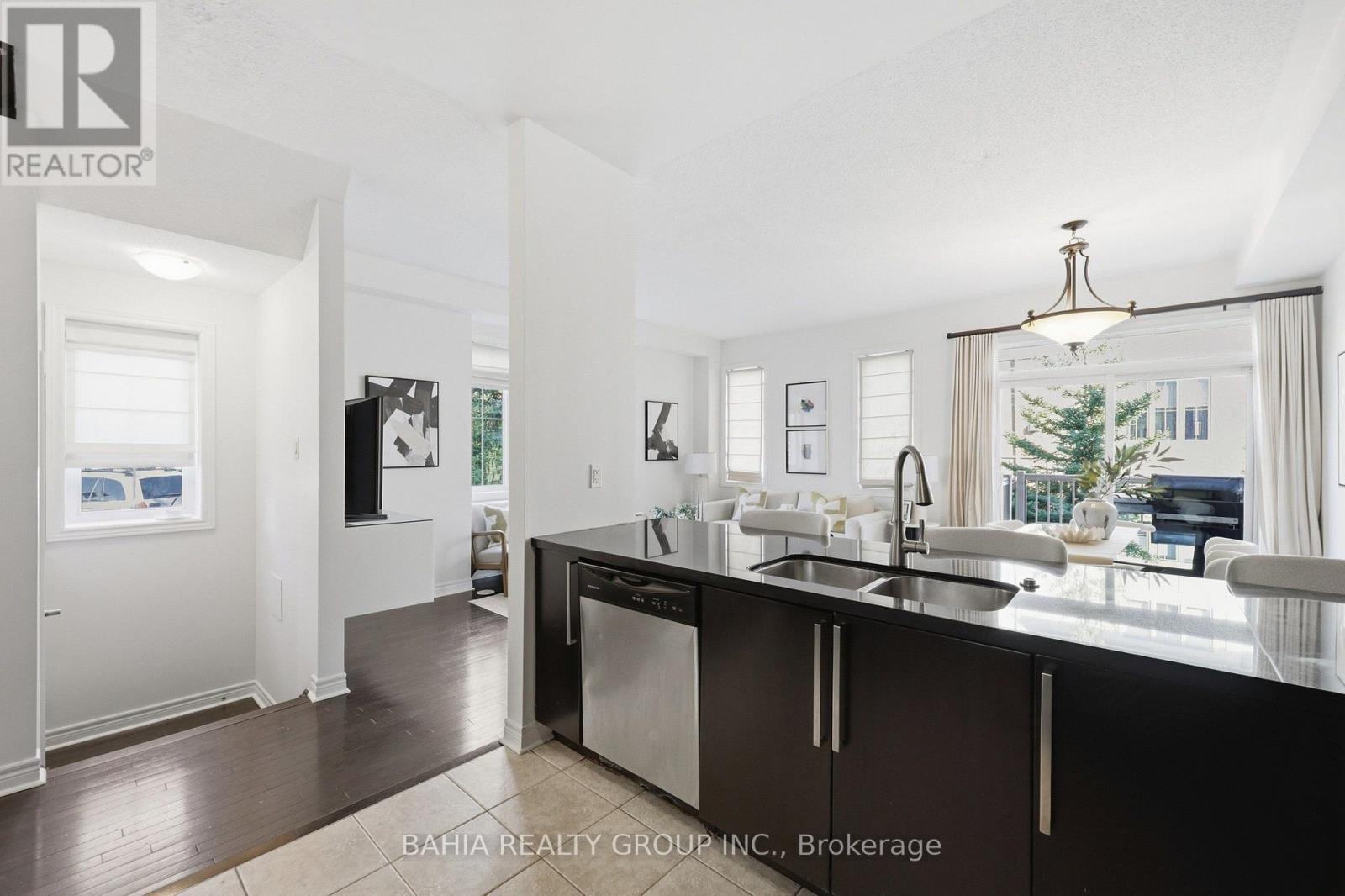 55 Cedar Lake Crescent E, Brampton, Ontario  L6Y 0P9 - Photo 15 - W13685966