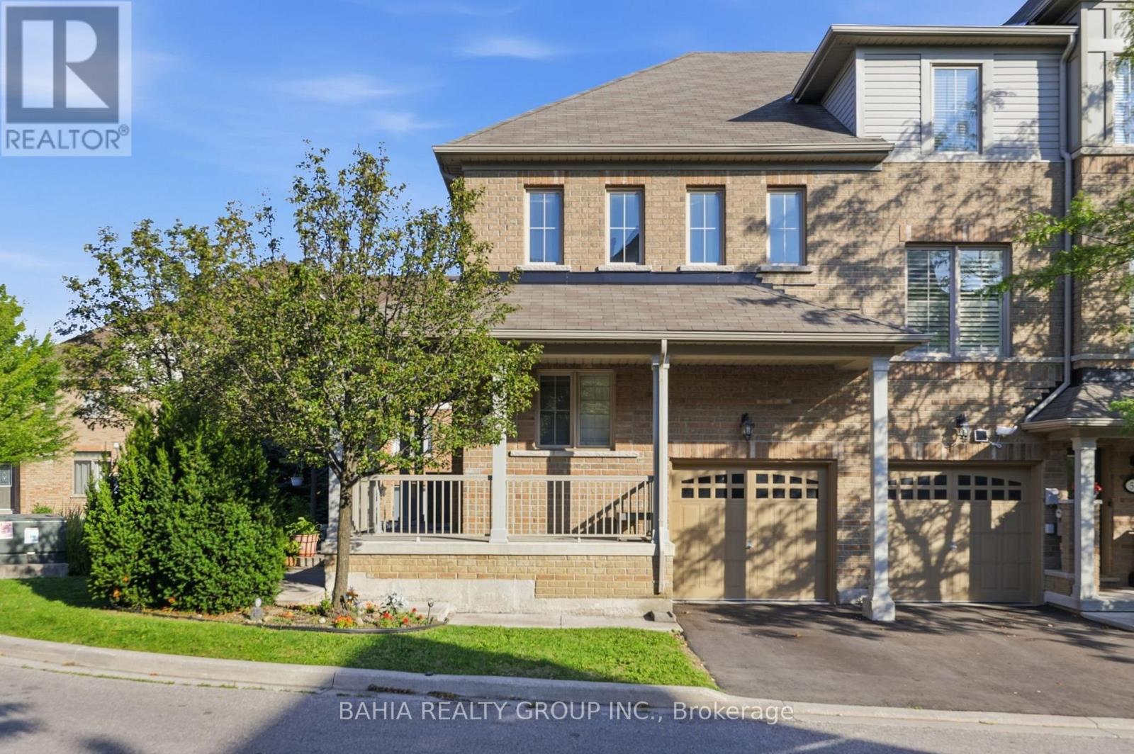55 Cedar Lake Crescent E, Brampton, Ontario  L6Y 0P9 - Photo 3 - W13685966