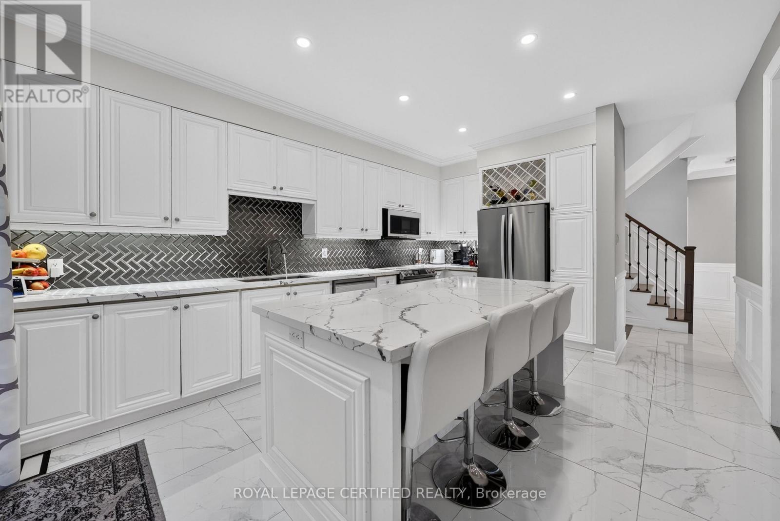 2561 Grand Oak Trail, Oakville, Ontario  L6M 0R4 - Photo 21 - W13686000