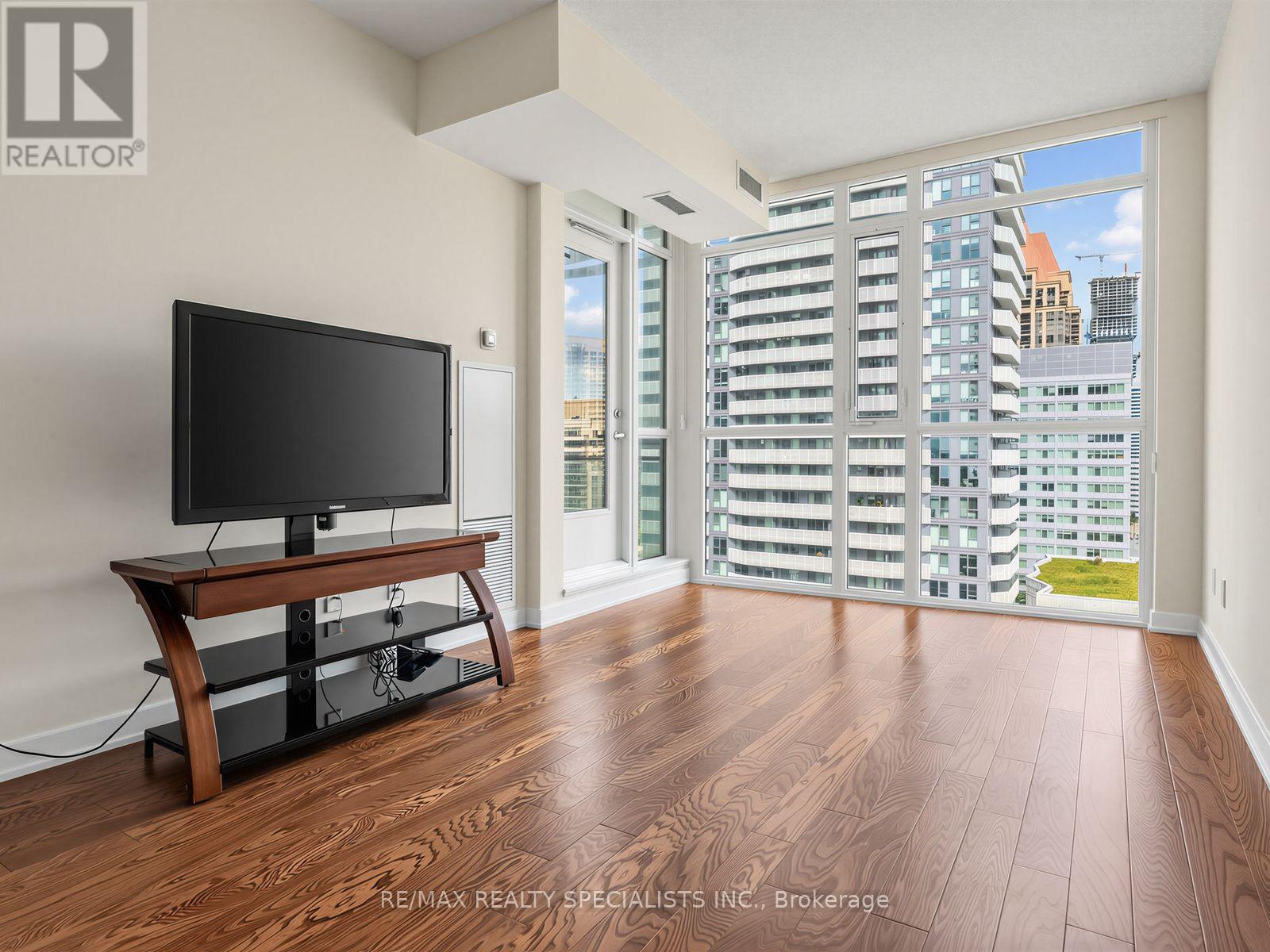 1401 - 4065 Brickstone Mews, Mississauga, Ontario  L5B 0G3 - Photo 9 - W13686056