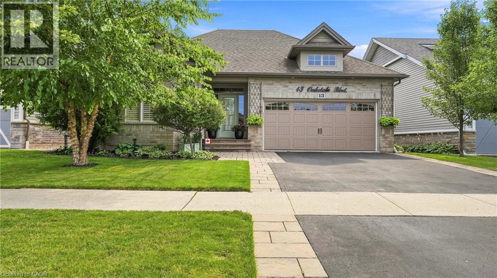 13 OAKDALE Boulevard, Smithville, Ontario
