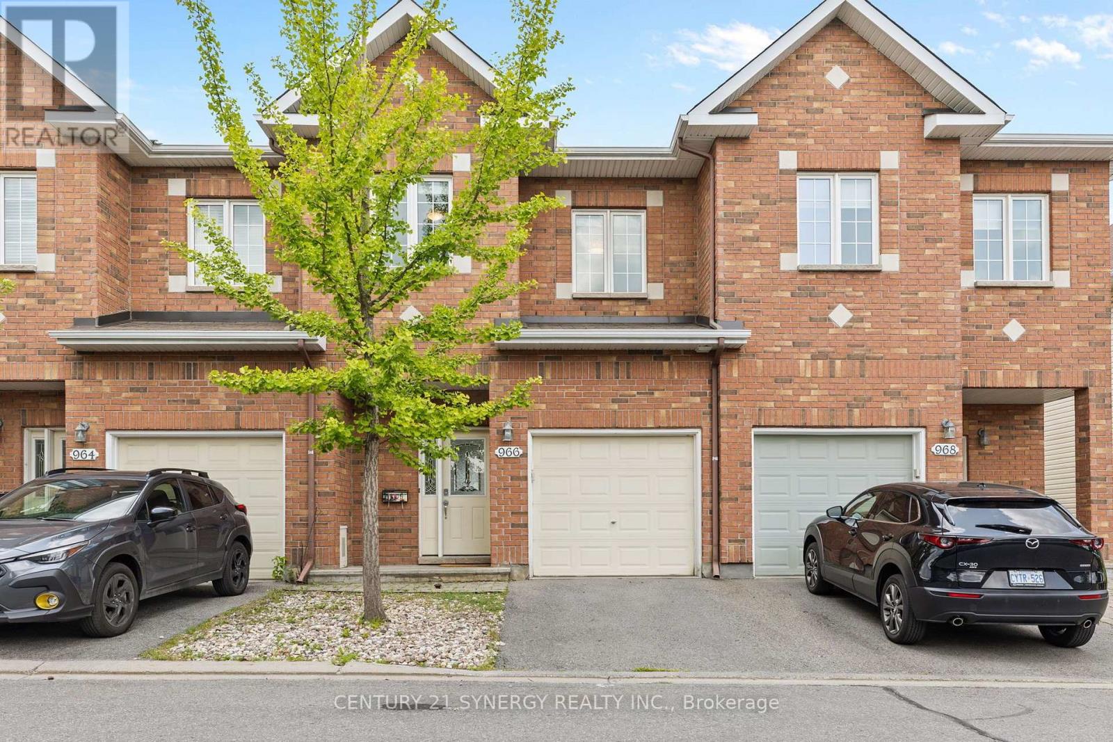 966 TOROVIN PRIVATE, Ottawa, Ontario