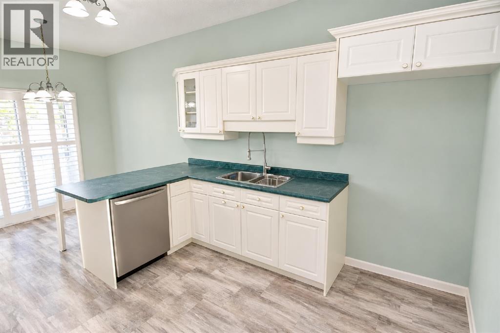 154 Semenyn AVENUE Unit# 27 Chatham Ontario Canada N7L3S1 3
