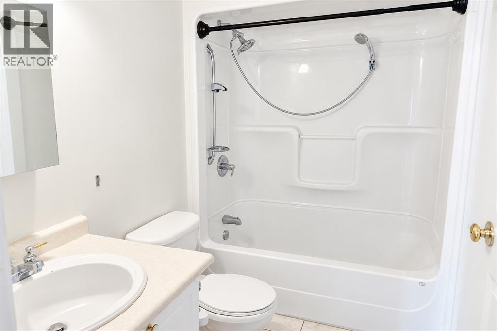 154 Semenyn AVENUE Unit# 27 Chatham Ontario Canada N7L3S1 5
