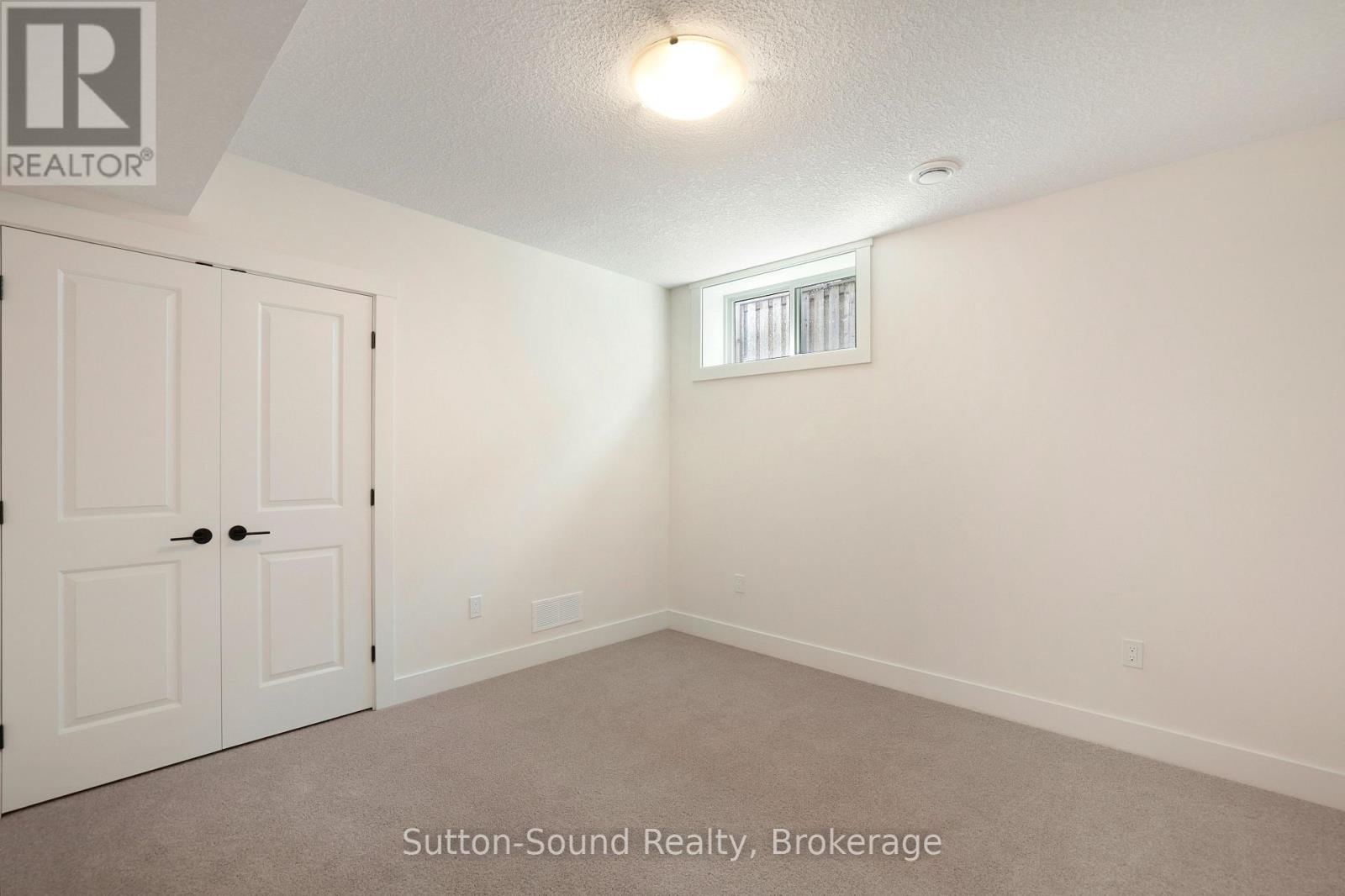 325 6th Avenue W, Owen Sound, Ontario  N4K 0E4 - Photo 35 - X12374657