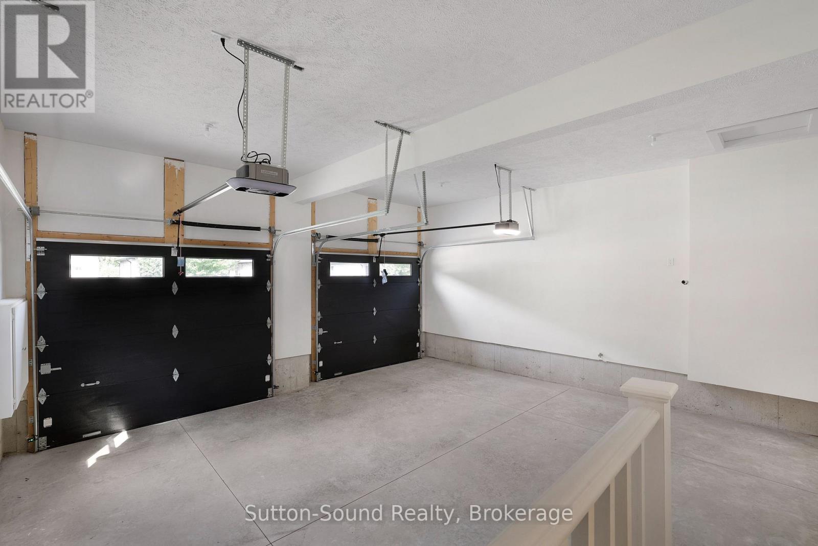 325 6th Avenue W, Owen Sound, Ontario  N4K 0E4 - Photo 41 - X12374657