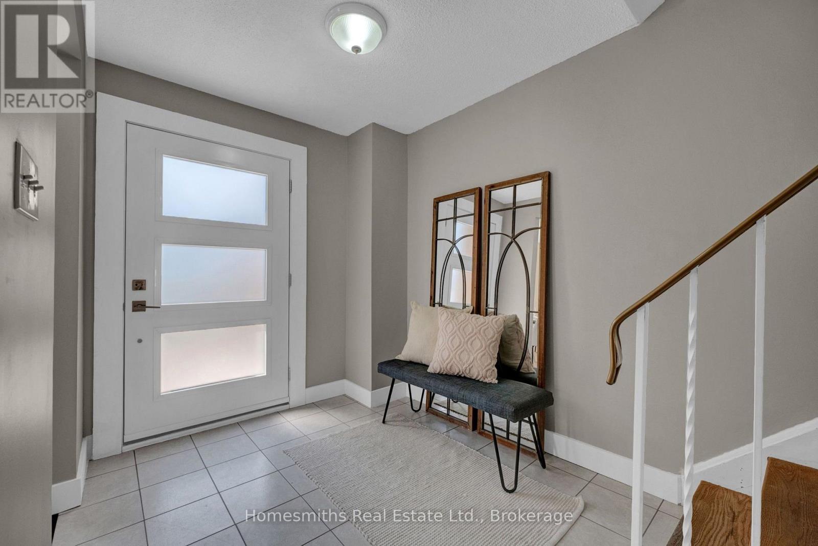 44 Loscombe Drive, Clarington, Ontario  L1C 3S9 - Photo 3 - E13686122