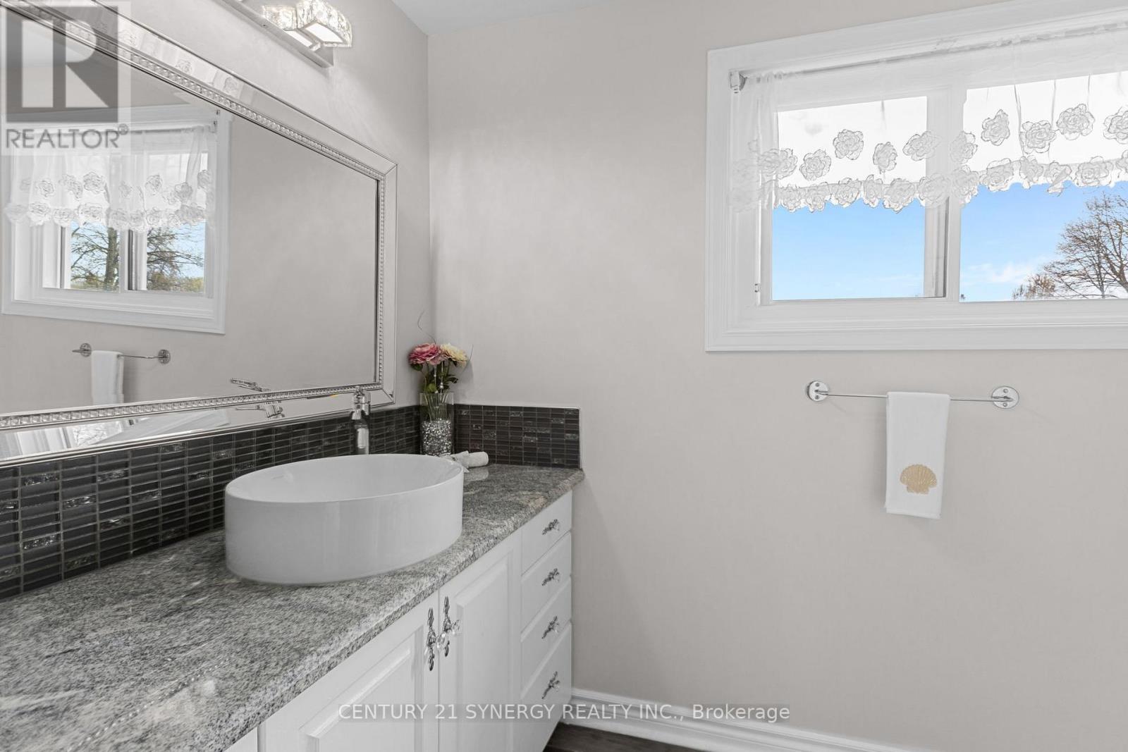 1728 Teakdale Avenue, Ottawa, Ontario  K1C 6M7 - Photo 20 - X13147554
