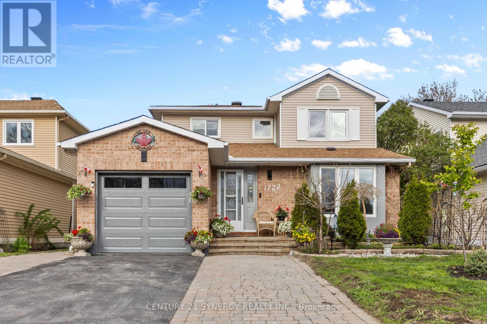 1728 Teakdale Avenue, Ottawa, Ontario  K1C 6M7 - Photo 2 - X13147554