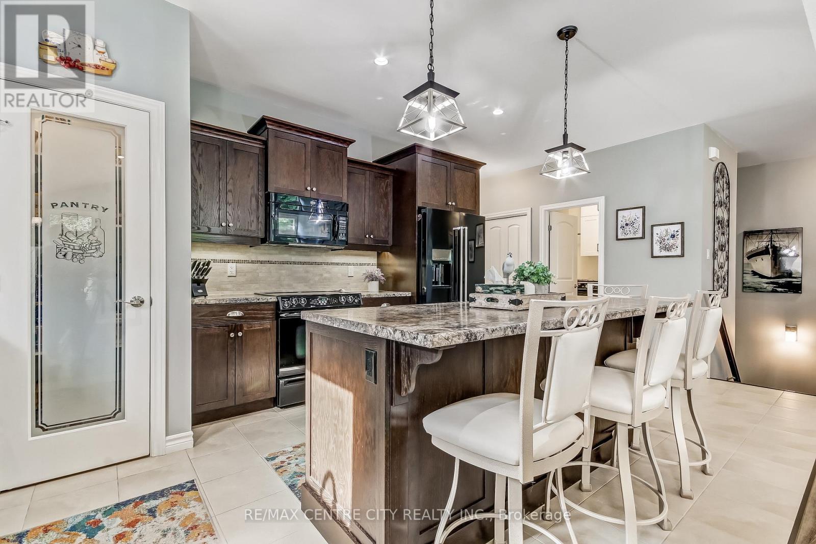 20 Ensley Place, Central Elgin, Ontario  N5L 0A1 - Photo 11 - X13686088