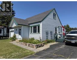 39 Laurier AVE, Terrace Bay, Ontario