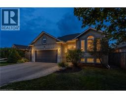 457 EASTBRIDGE Boulevard, Waterloo, Ontario