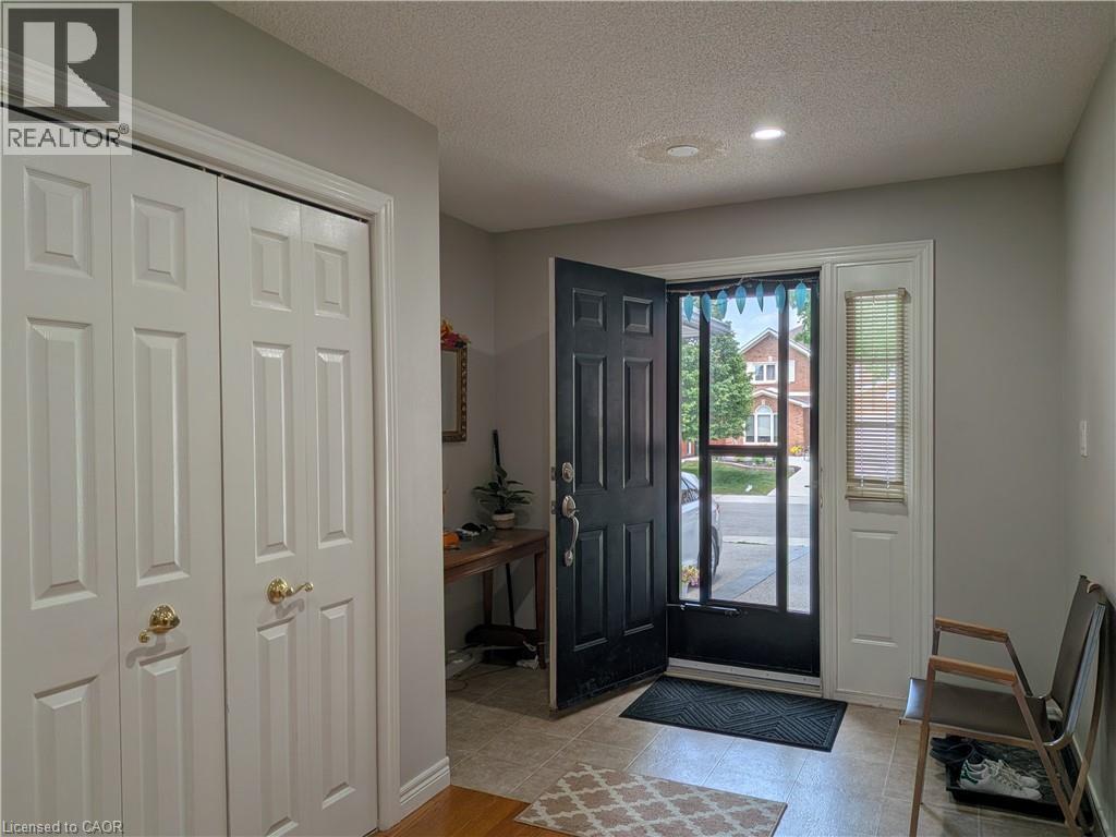 45 Caswell Drive Unit# Upper, Hamilton, Ontario  L9C 7N3 - Photo 2 - 40856414