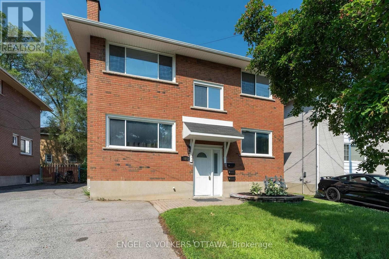 3 - 896 PINEWOOD CRESCENT, Ottawa, Ontario