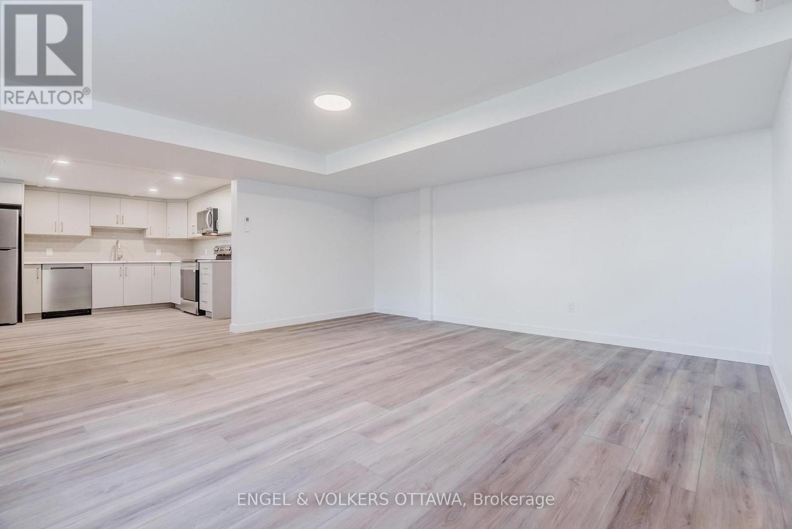 3 - 896 Pinewood Crescent, Ottawa, Ontario  K2B 5Y4 - Photo 24 - X13686206
