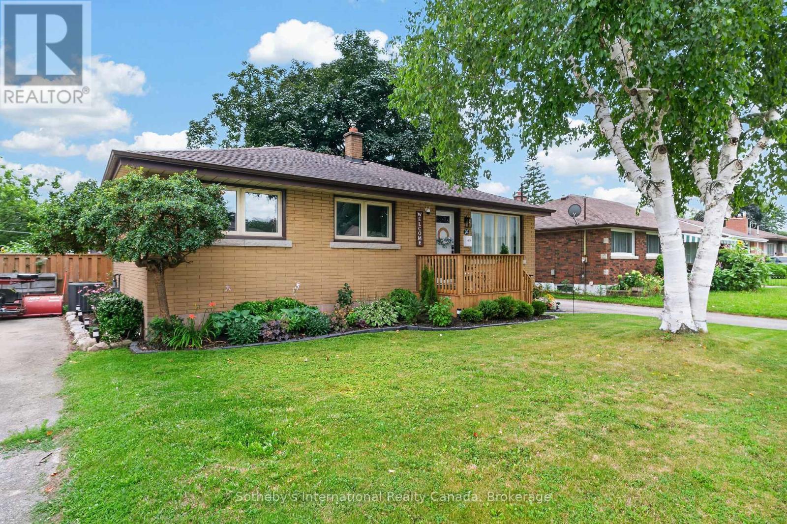 94 Ninth Avenue, Brantford, Ontario  N3S 1E5 - Photo 3 - X13686148