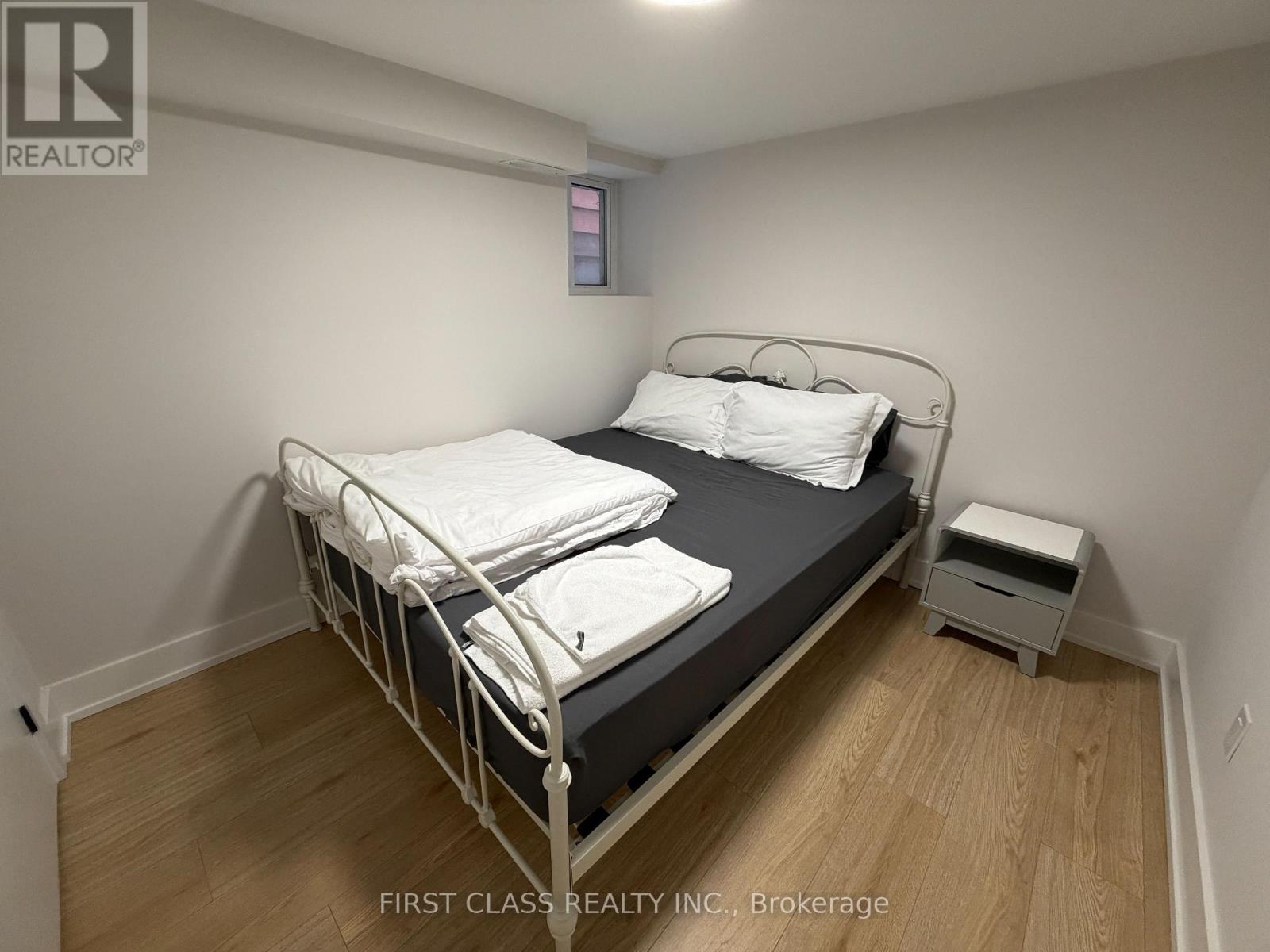 431 Roxton Road, Toronto, Ontario  M6G 3R5 - Photo 35 - C13686134
