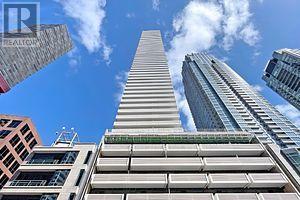 3803 - 2221 Yonge Street, Toronto, Ontario  M4S 0B8 - Photo 2 - C13686138