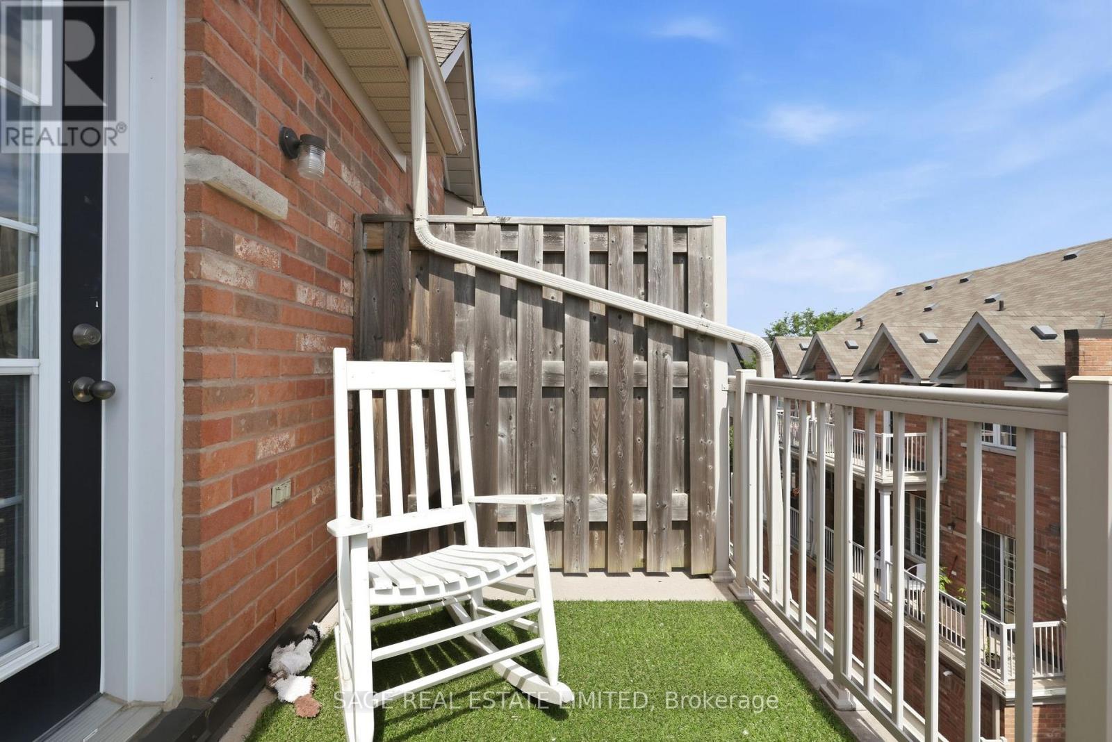 35 Brockville Street, Toronto, Ontario  M4E 0A7 - Photo 23 - E13686158