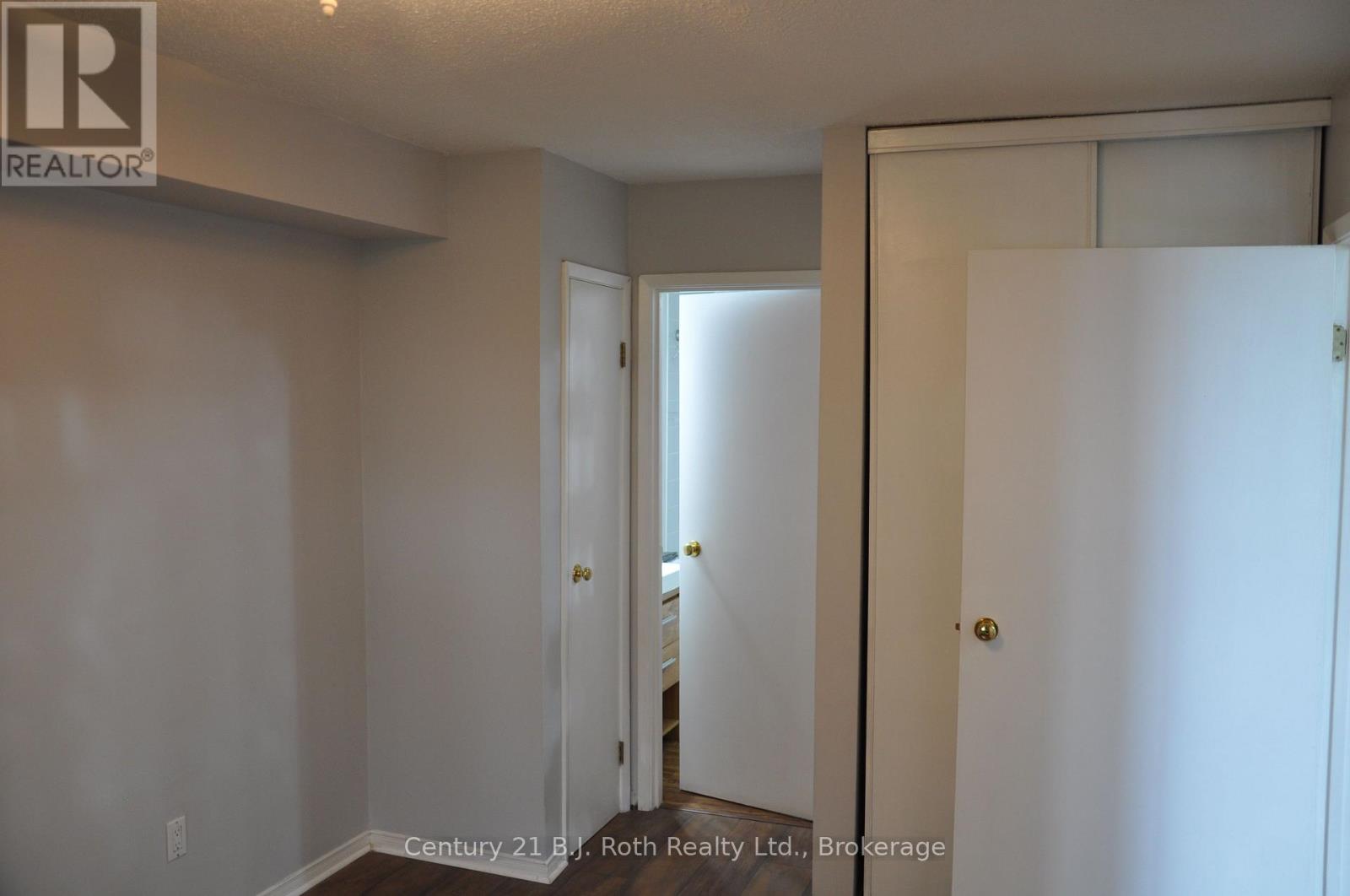 416 - 126 Bell Farm Road, Barrie (Alliance), Ontario  L4M 6J3 - Photo 6 - S13686152