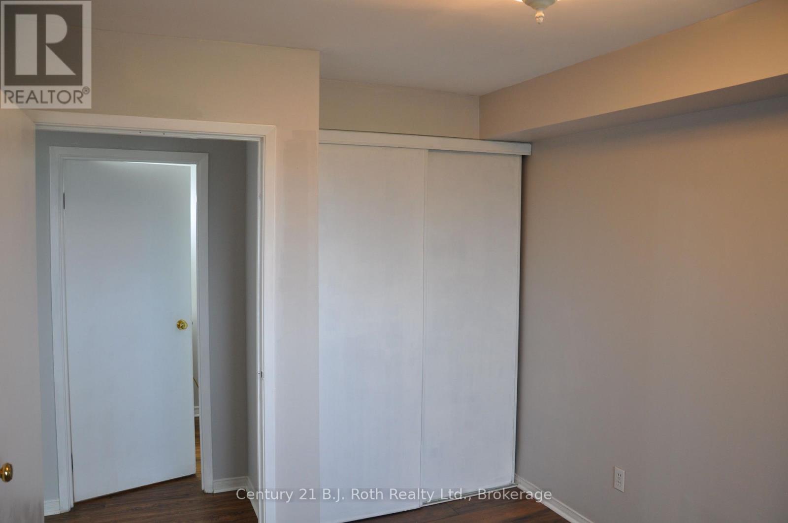 416 - 126 Bell Farm Road, Barrie (Alliance), Ontario  L4M 6J3 - Photo 9 - S13686152