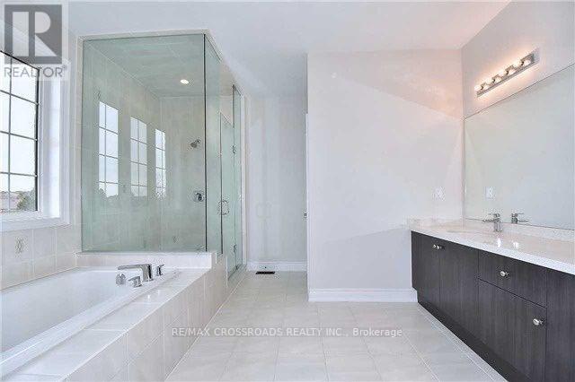 776 Harry Douglas Street, Newmarket, Ontario  L3X 0J8 - Photo 17 - N13686078