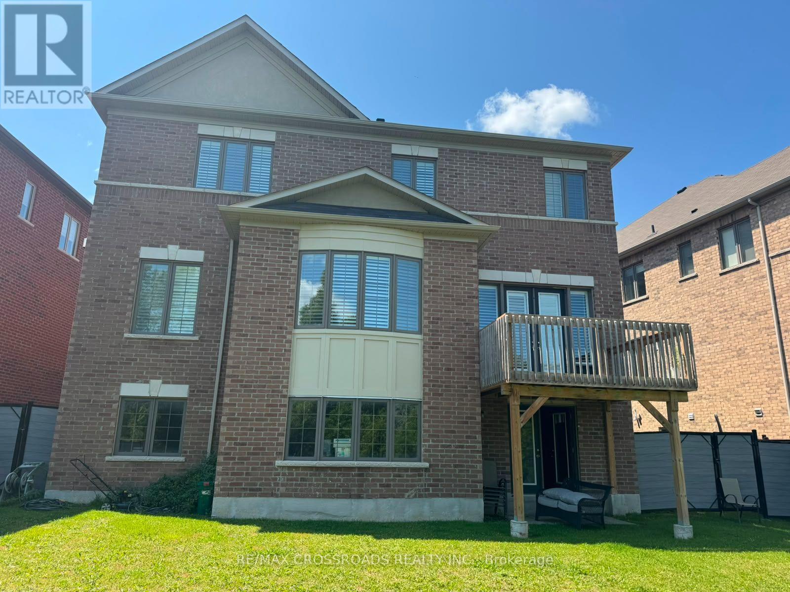 776 Harry Douglas Street, Newmarket, Ontario  L3X 0J8 - Photo 3 - N13686078