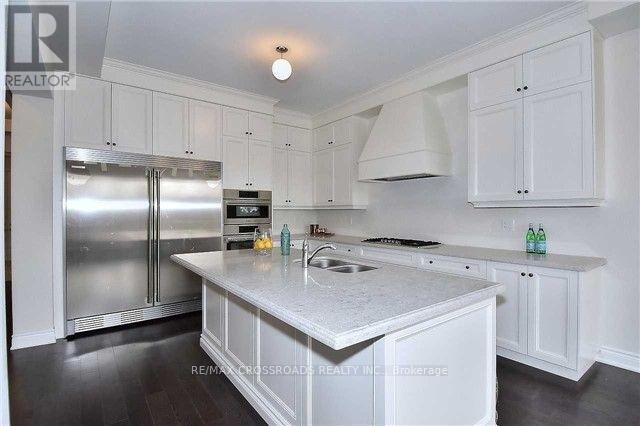 776 Harry Douglas Street, Newmarket, Ontario  L3X 0J8 - Photo 6 - N13686078