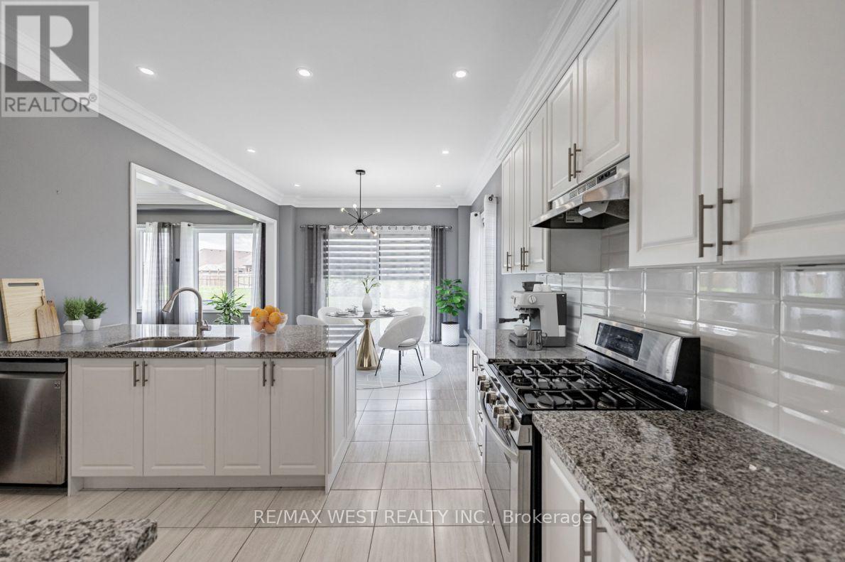 1807 Emberton Way, Innisfil, Ontario  L9S 0N4 - Photo 7 - N13686084