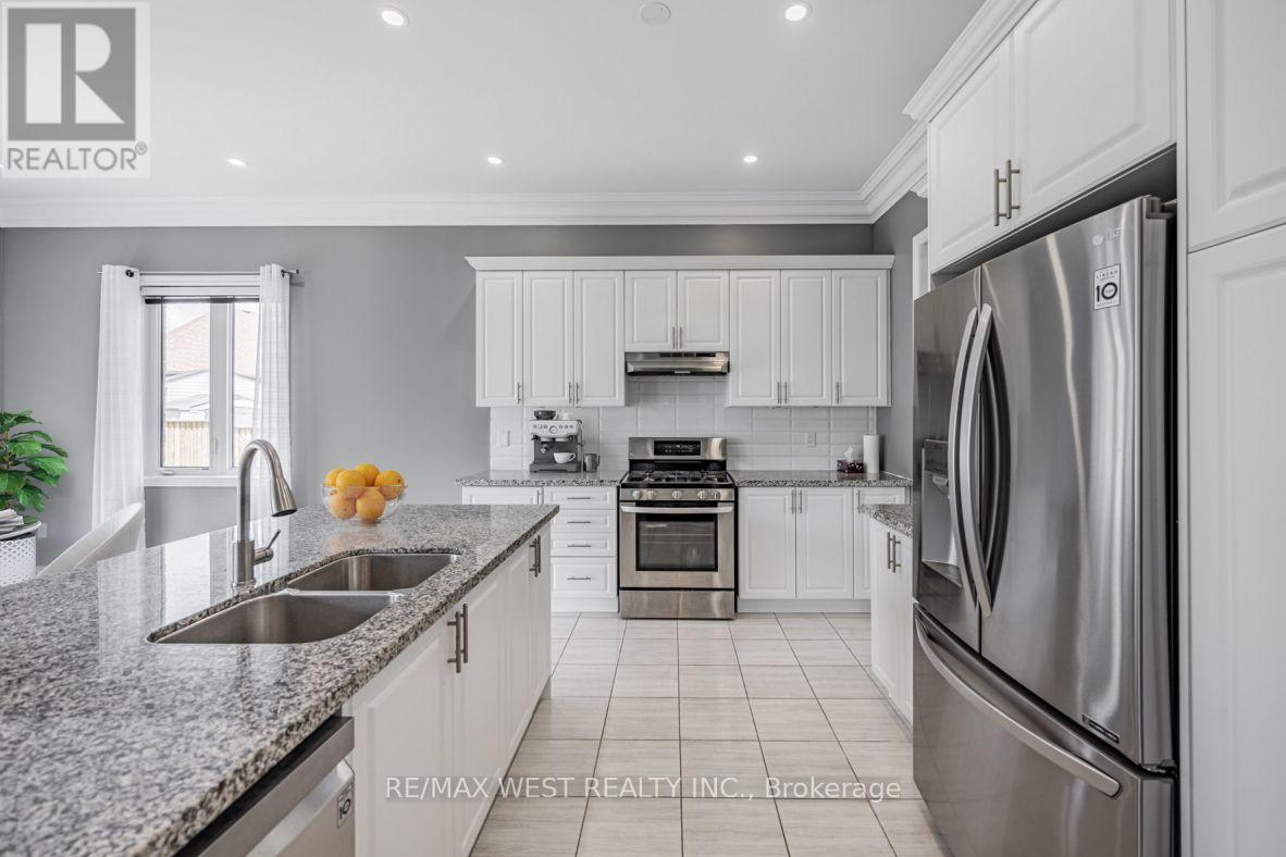 1807 Emberton Way, Innisfil, Ontario  L9S 0N4 - Photo 8 - N13686084