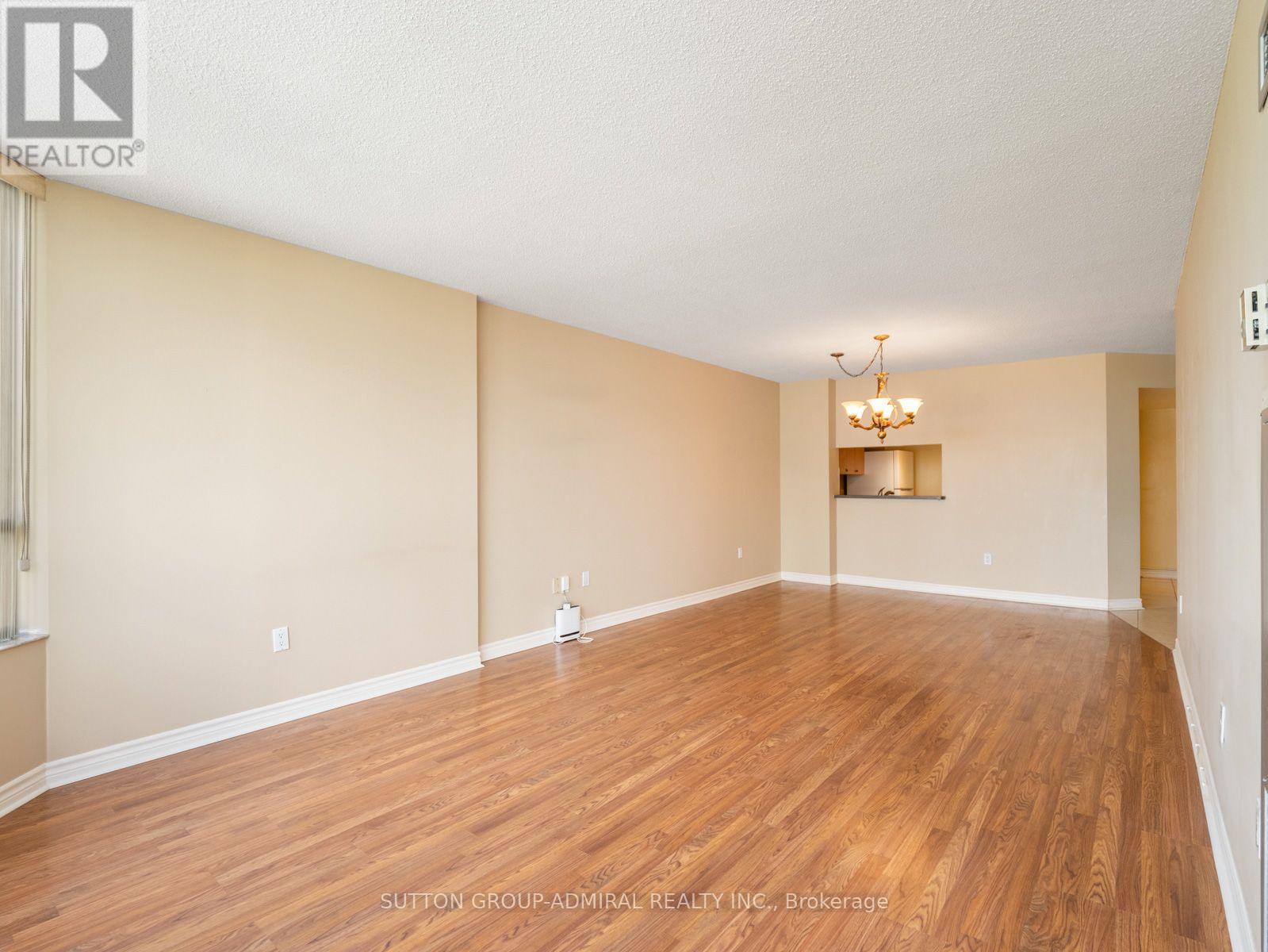 1012 - 7420 Bathurst Street, Vaughan, Ontario  L4J 6X4 - Photo 9 - N13686218