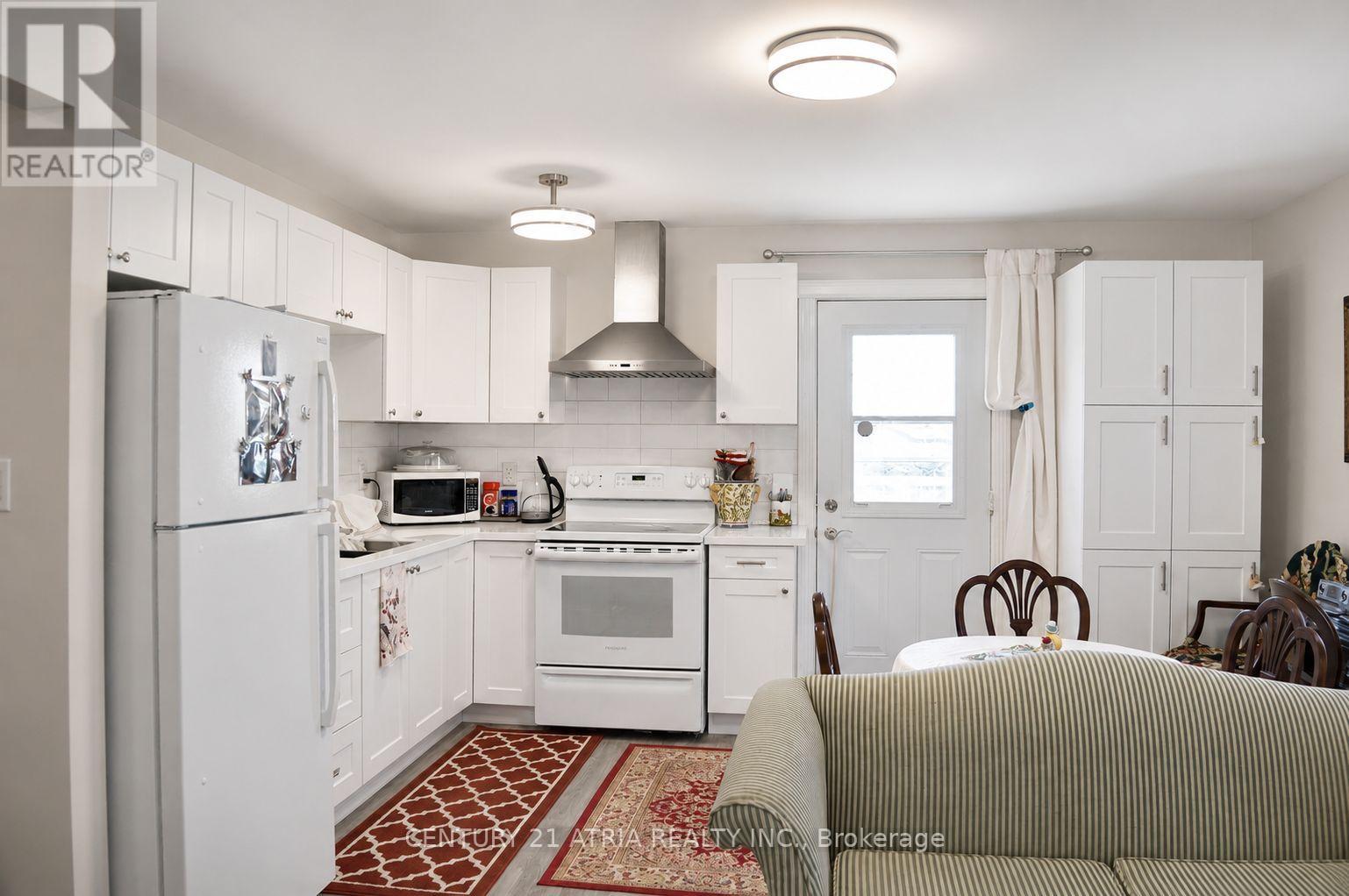 172 William Street, Tay, Ontario  L0K 2A0 - Photo 4 - S13686108