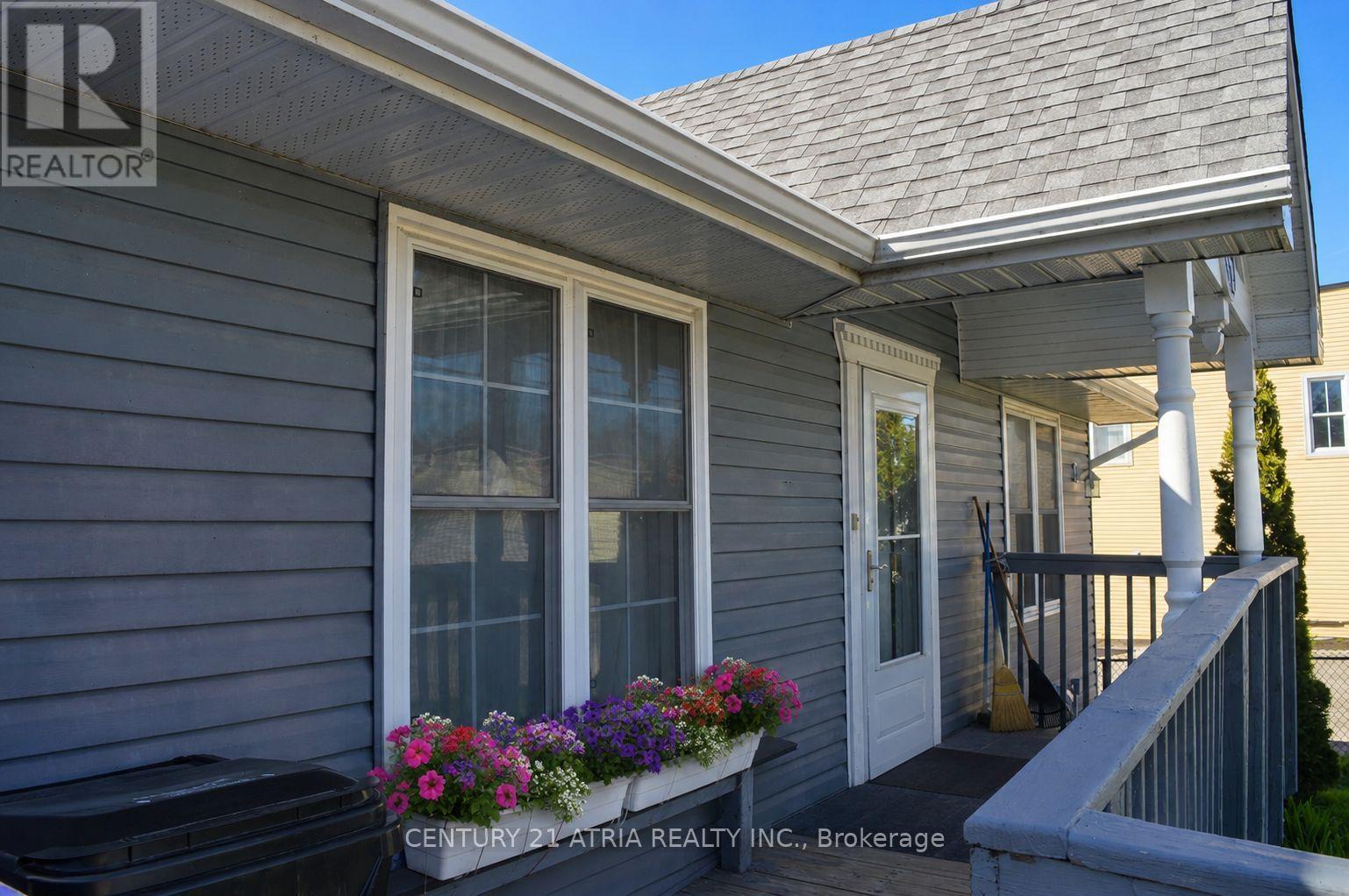 172 William Street, Tay, Ontario  L0K 2A0 - Photo 3 - S13686130