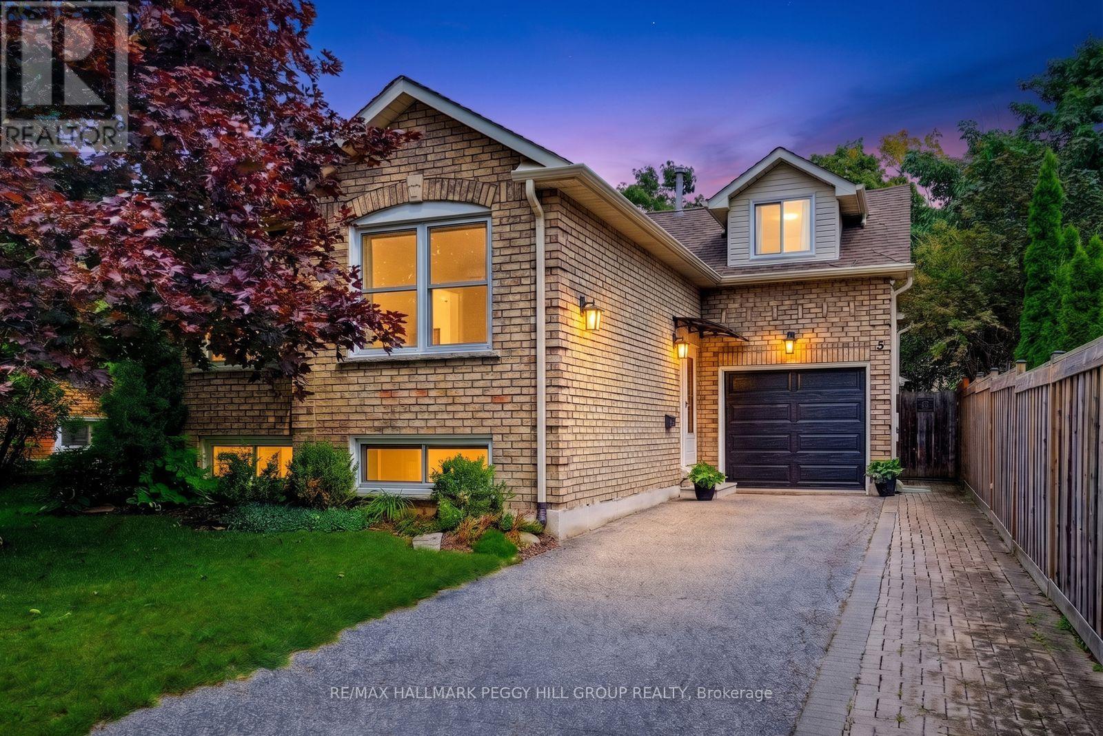 5 Barwick Drive, Barrie (West Bayfield), Ontario  L4N 6Z7 - Photo 1 - S13686204
