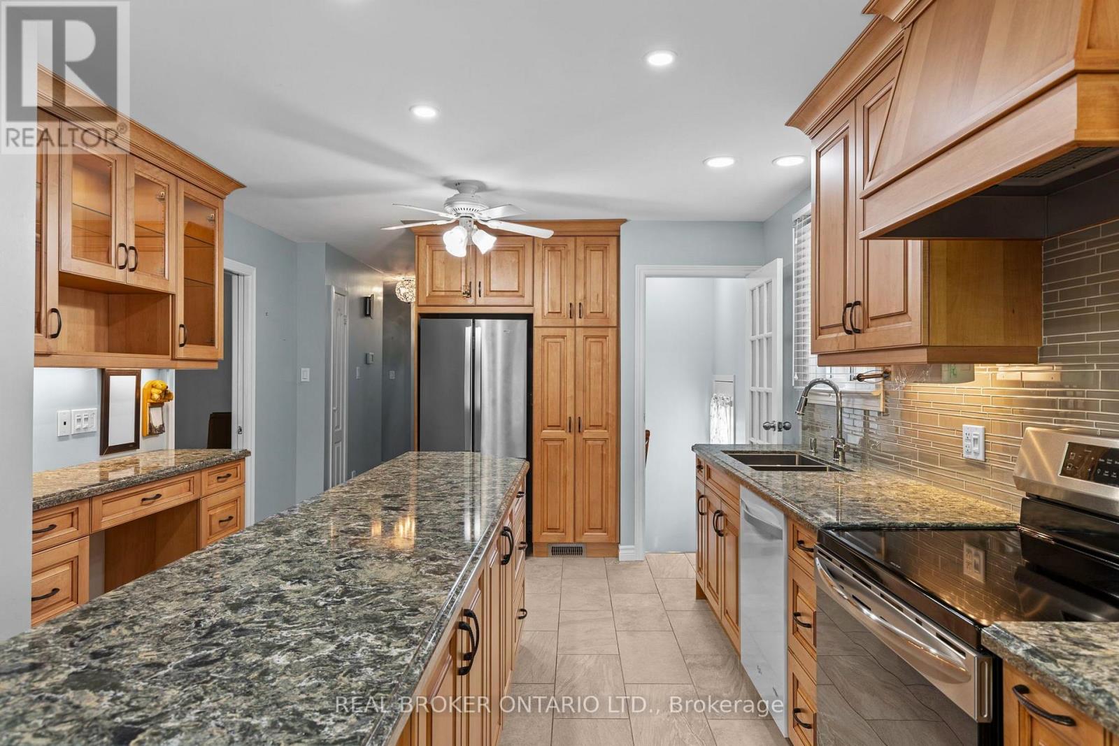 26 Carlton Street, Orillia, Ontario  L3V 6S7 - Photo 15 - S13686210