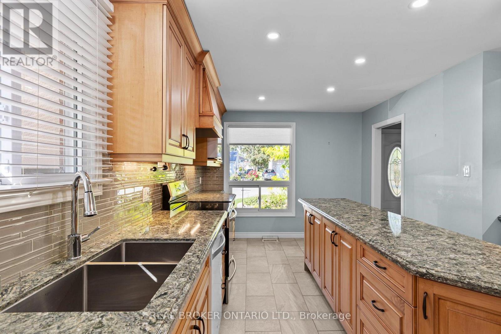 26 Carlton Street, Orillia, Ontario  L3V 6S7 - Photo 16 - S13686210