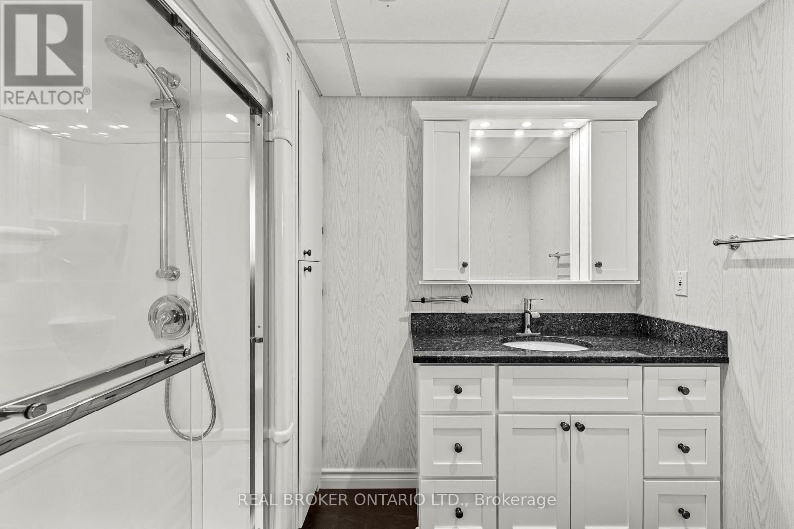 26 Carlton Street, Orillia, Ontario  L3V 6S7 - Photo 32 - S13686210