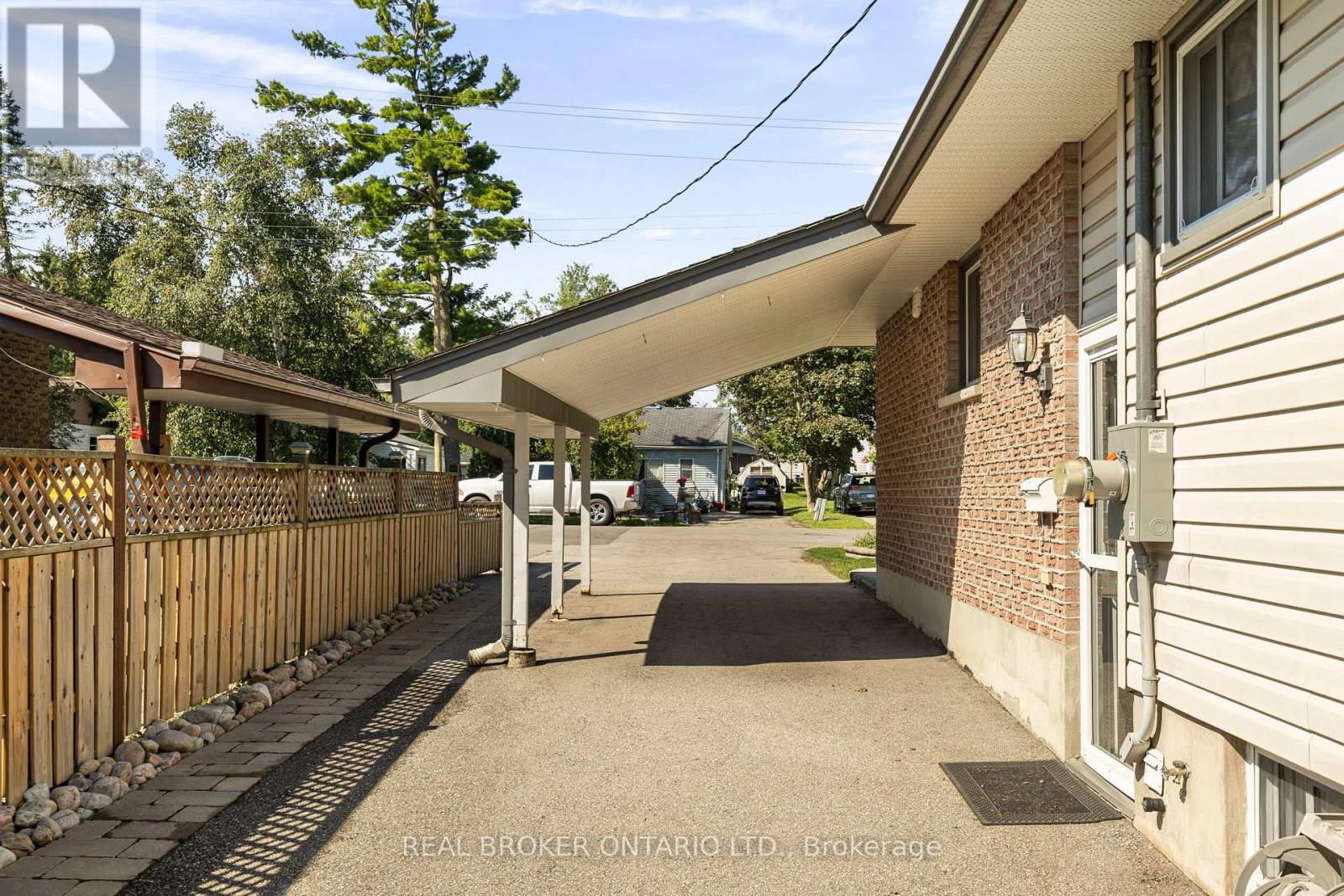 26 Carlton Street, Orillia, Ontario  L3V 6S7 - Photo 44 - S13686210