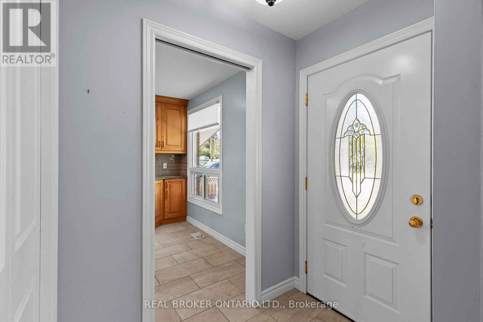 26 Carlton Street, Orillia, Ontario  L3V 6S7 - Photo 8 - S13686210