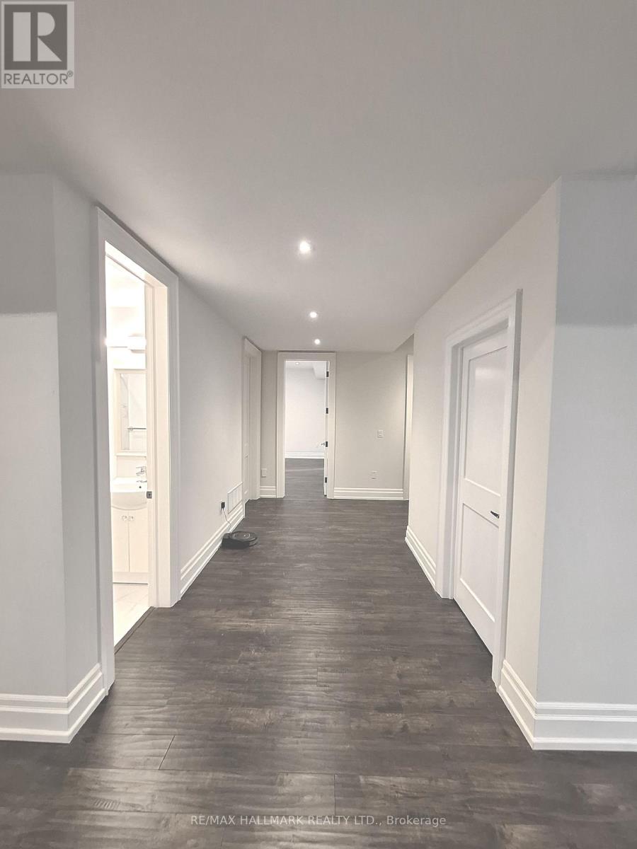 Lower - 38 Harrison Avenue, Mississauga, Ontario  L5H 2N9 - Photo 13 - W13686110
