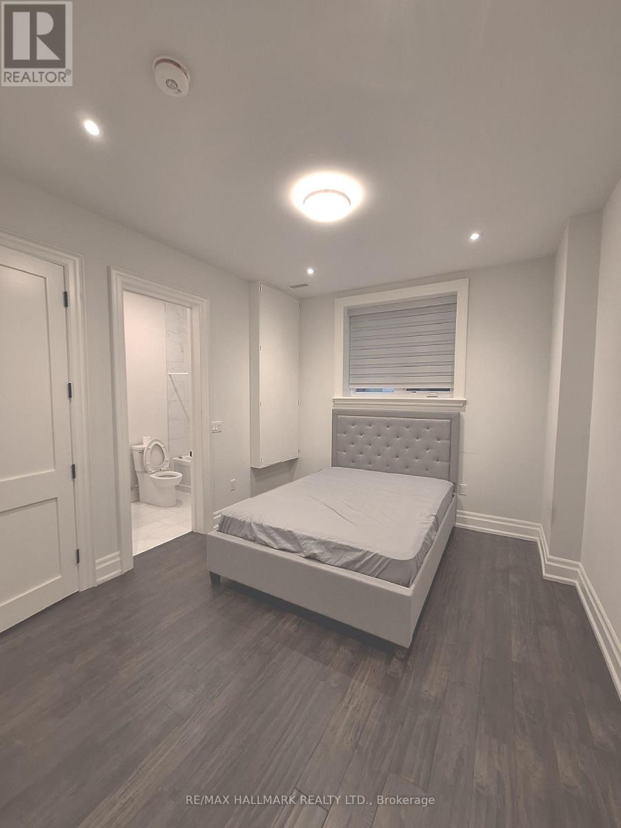 Lower - 38 Harrison Avenue, Mississauga, Ontario  L5H 2N9 - Photo 17 - W13686110