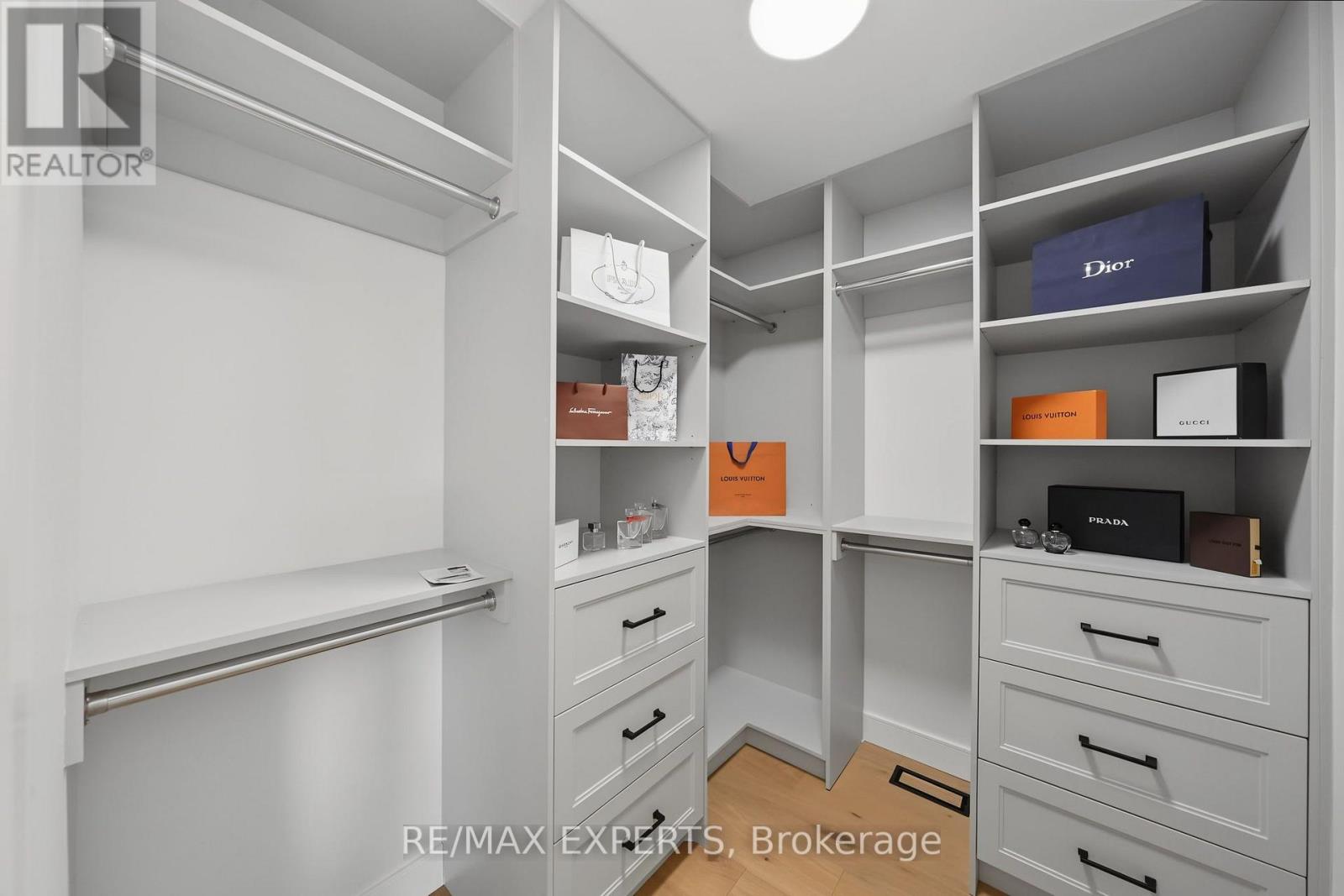 Main - 1062 Alexandra Avenue, Mississauga, Ontario  L5E 1Z8 - Photo 23 - W13686160
