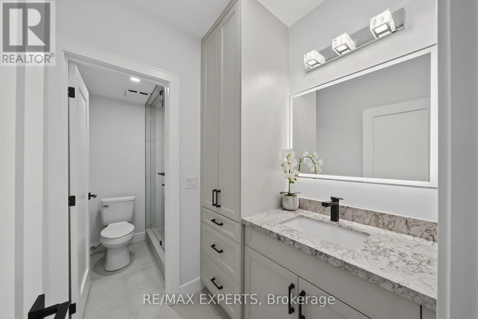 1062 Alexandra Avenue, Mississauga, Ontario  L5E 1Z8 - Photo 40 - W13686170