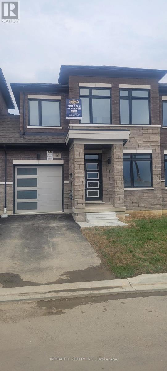 65 Tapscott Crescent, Brampton, Ontario  L6R 4G7 - Photo 2 - W13686182
