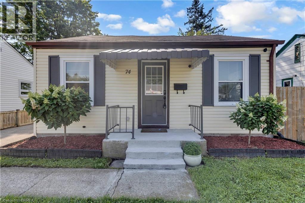 74 EIGHTH Avenue, Brantford, Ontario