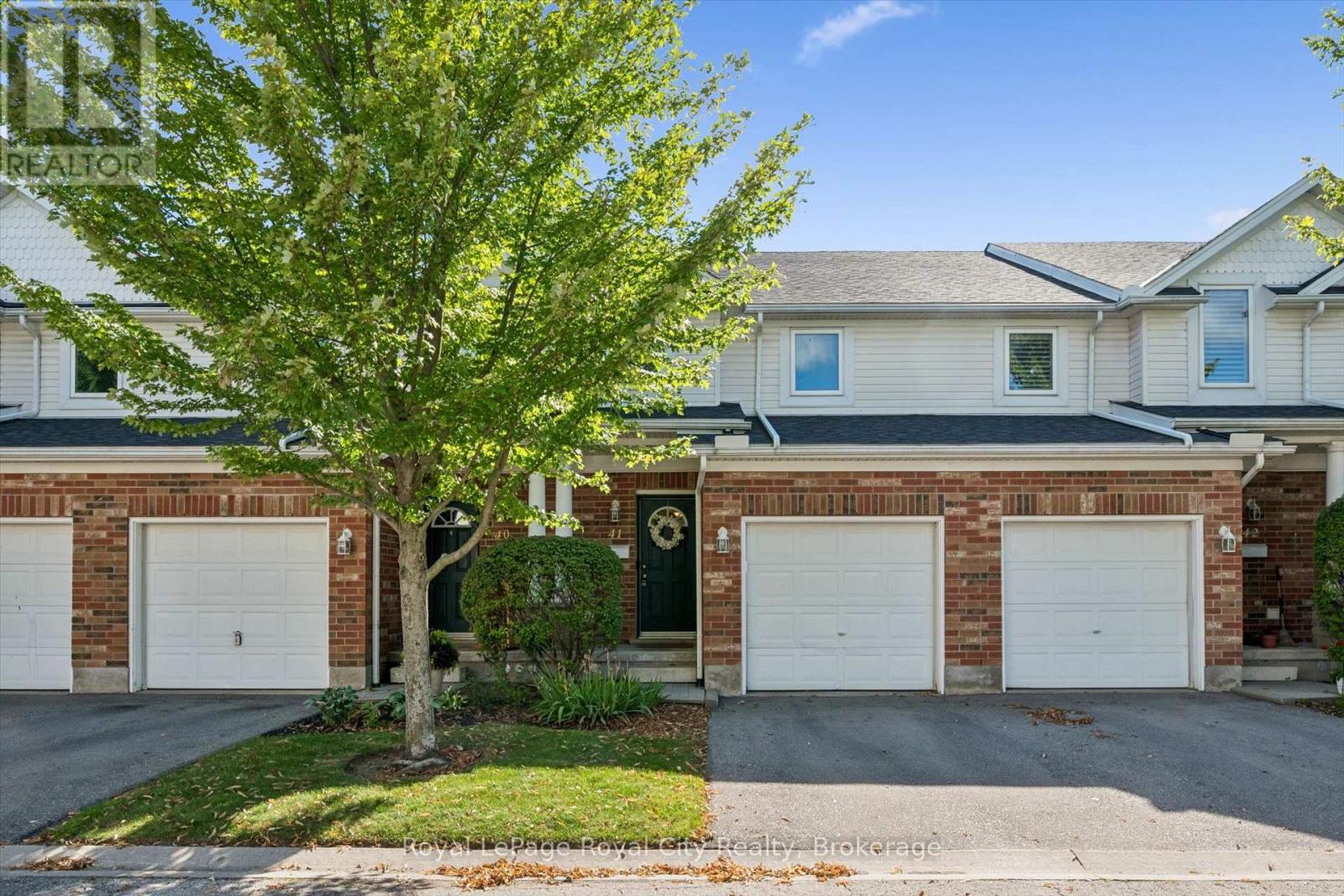 41 - 151 CLAIRFIELDS DRIVE E, Guelph, Ontario
