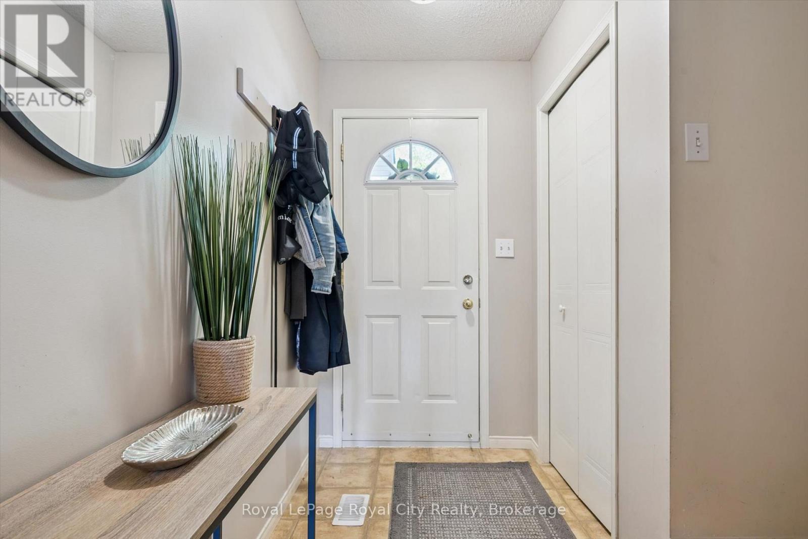 41 - 151 Clairfields Drive E, Guelph, Ontario  N1L 1P5 - Photo 3 - X13679458