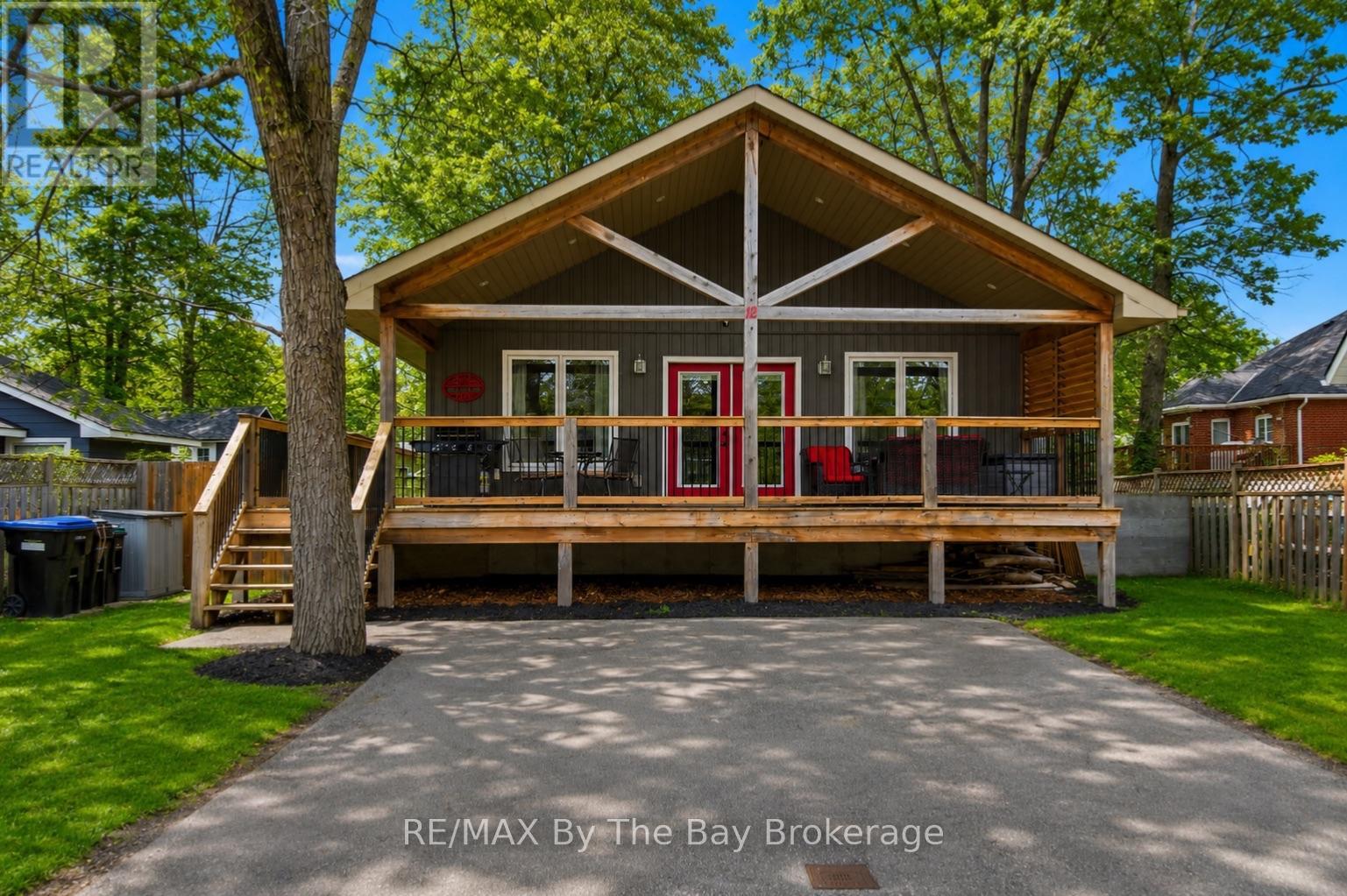 12 5th Lane, Wasaga Beach, Ontario  L9Z 2E9 - Photo 3 - S13668304