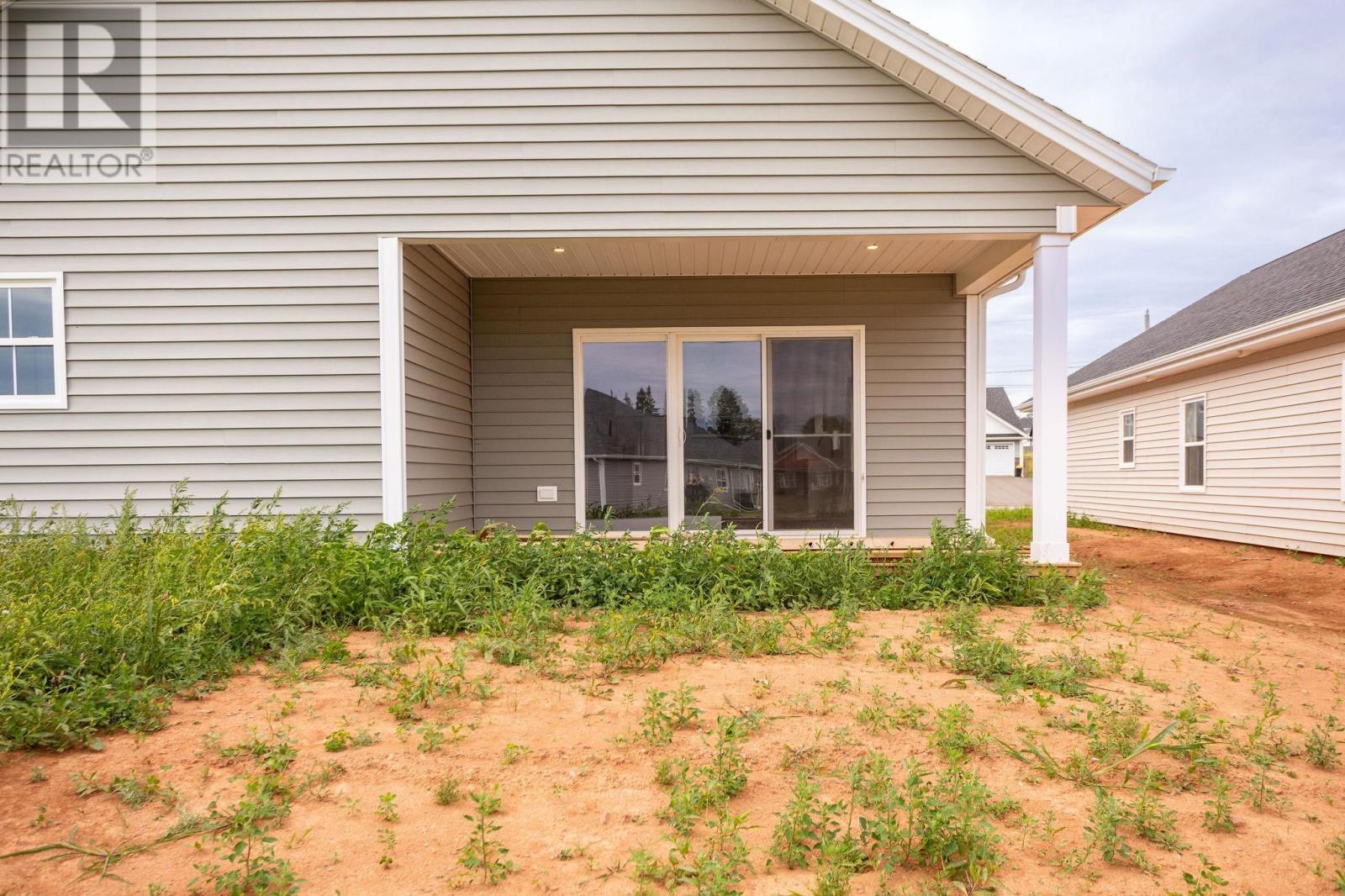 22 Shirley Street, Charlottetown, Prince Edward Island  C1C 0X8 - Photo 40 - 202620859