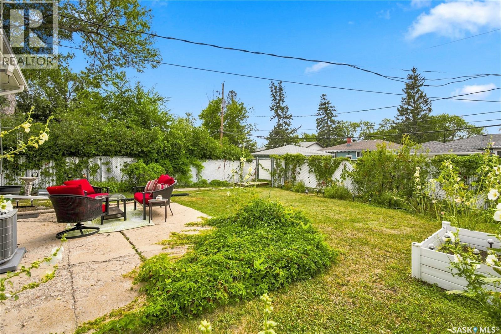 448 Robinson Street, Regina, Saskatchewan  S4R 3R4 - Photo 45 - SK045882